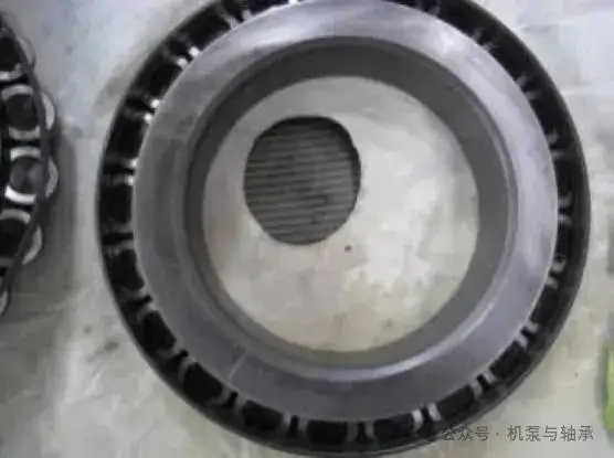 軸承驗(yàn)收印記之發(fā)灰/發(fā)暗，疑是“二手軸承” 