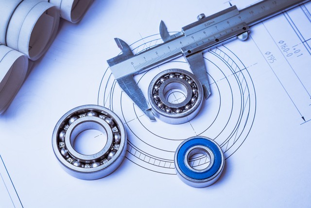 角接觸球軸承的預(yù)負(fù)荷應(yīng)該加多大？